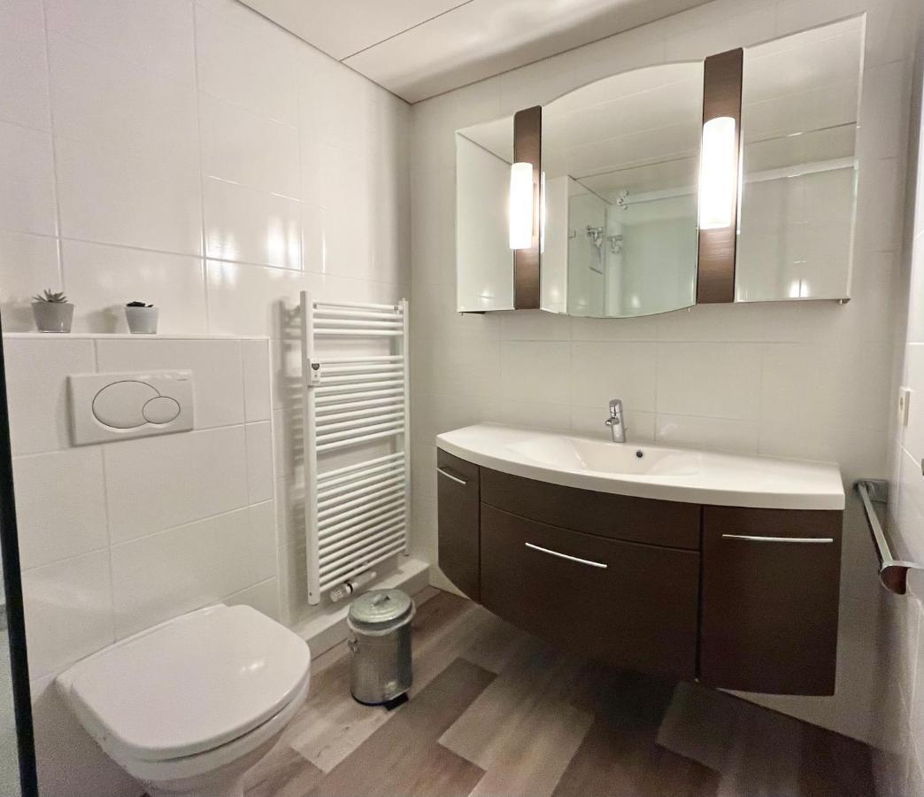 Appartementresidenz Am Kurpark - Ferienwohnungen Mit Pool & Sauna & Garage Bad Salzuflen Esterno foto